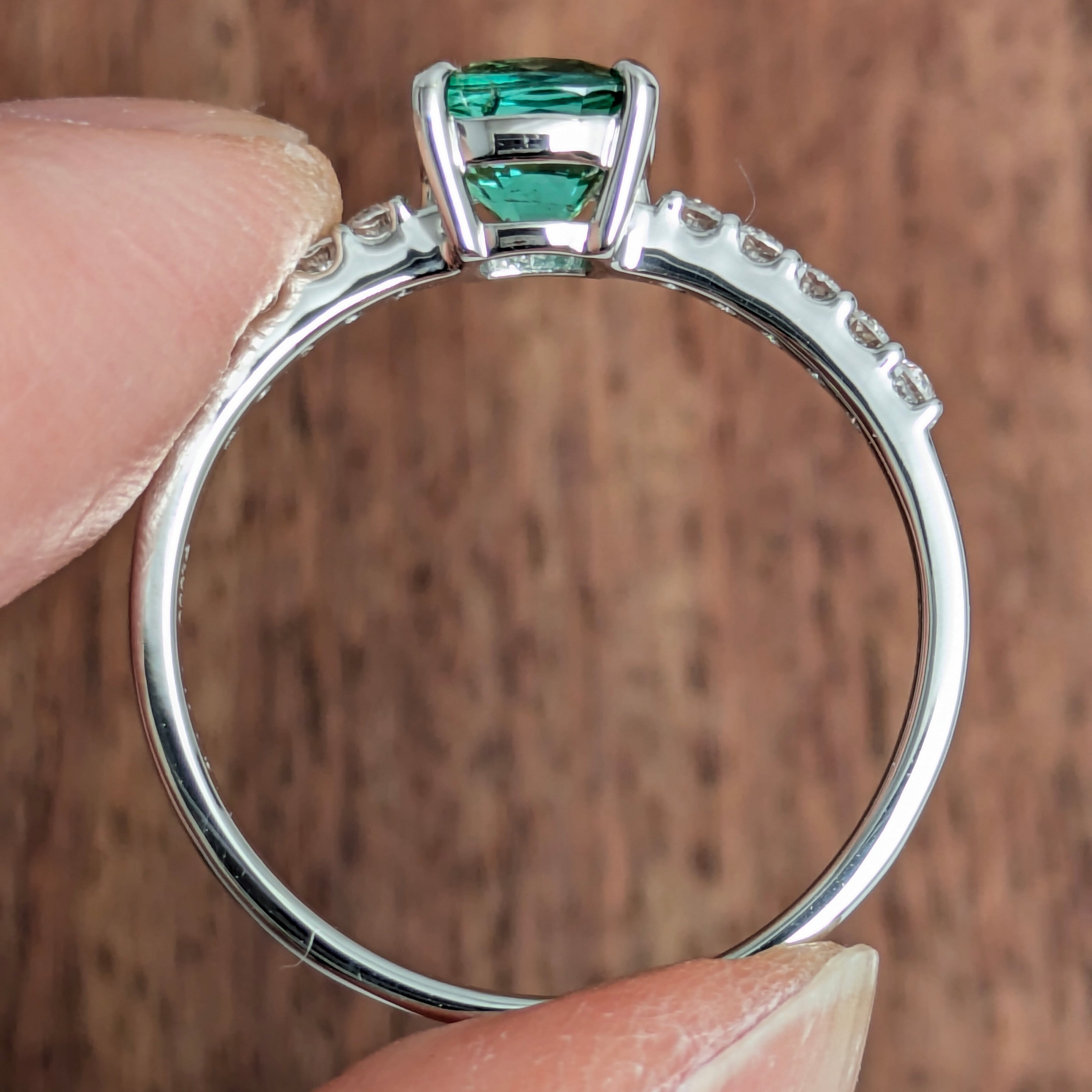 Pt950トルマリンリング トルマリン 0.703ct ダイヤモンド 0.15ct