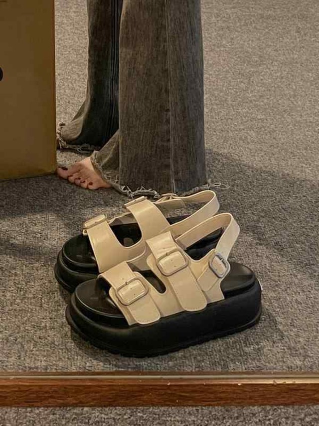 スポサン 厚底 サンダル レディース かっこいい 個性的 シューズ ビーサン ストラップ 黒 白 シルバー スポーツサンダル バイカラー 無地 ダブル ベルト バックル こなれ感 フラット オープントゥ スリッポン スリッパ 歩きやすい ラフ ママ 靴