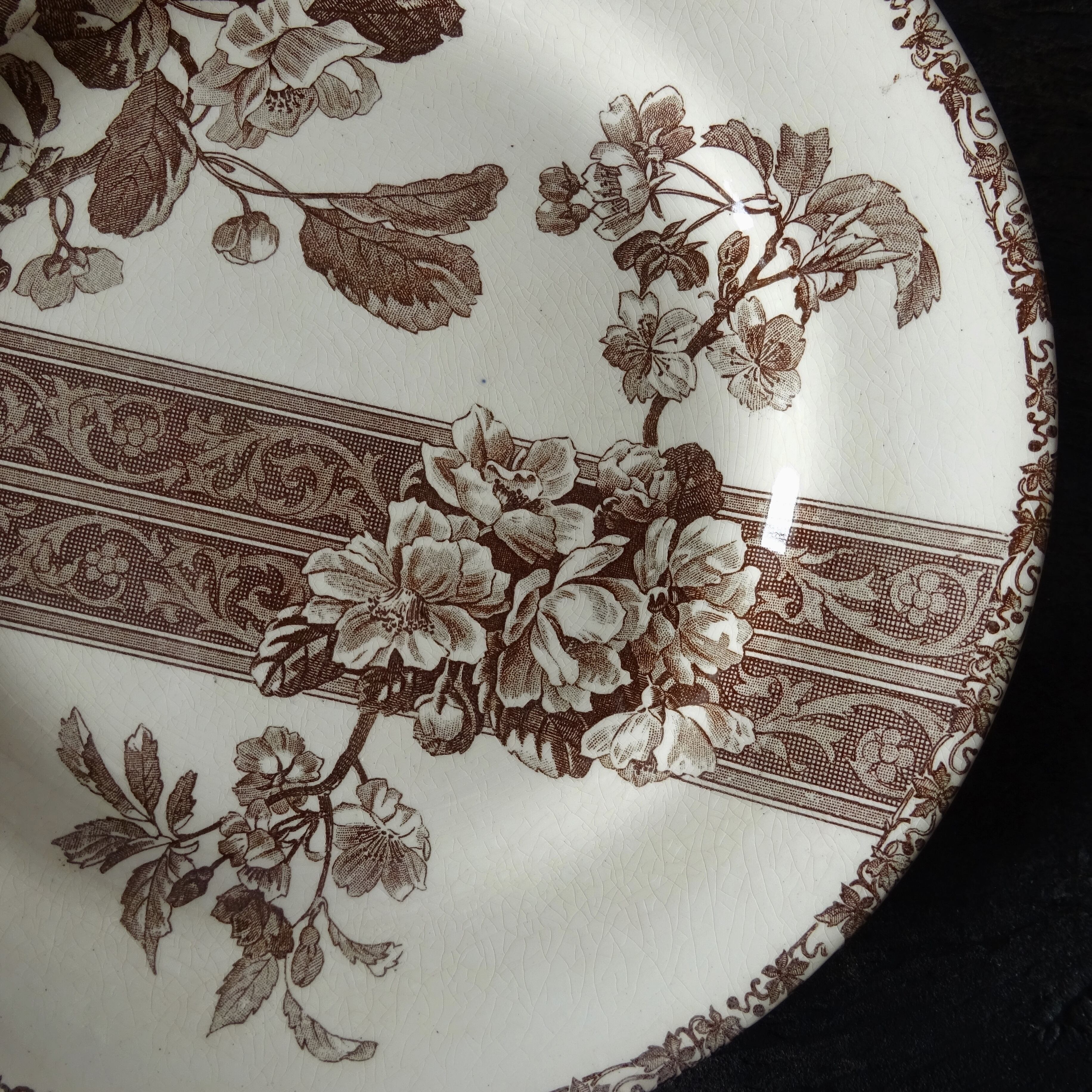 【 Épuisé 】Émile bourgeois / Le Grand Dépôt  décor 《Fleurs de pommier》assiette plate (A)