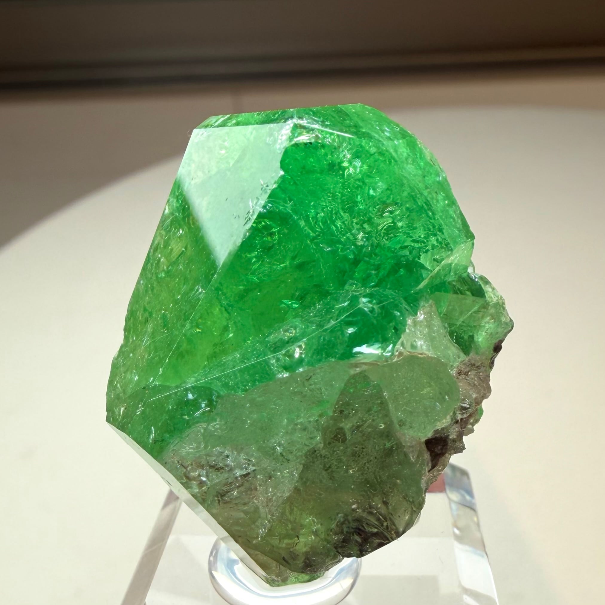 ツァボライト【Tsavorite】タンザニア産