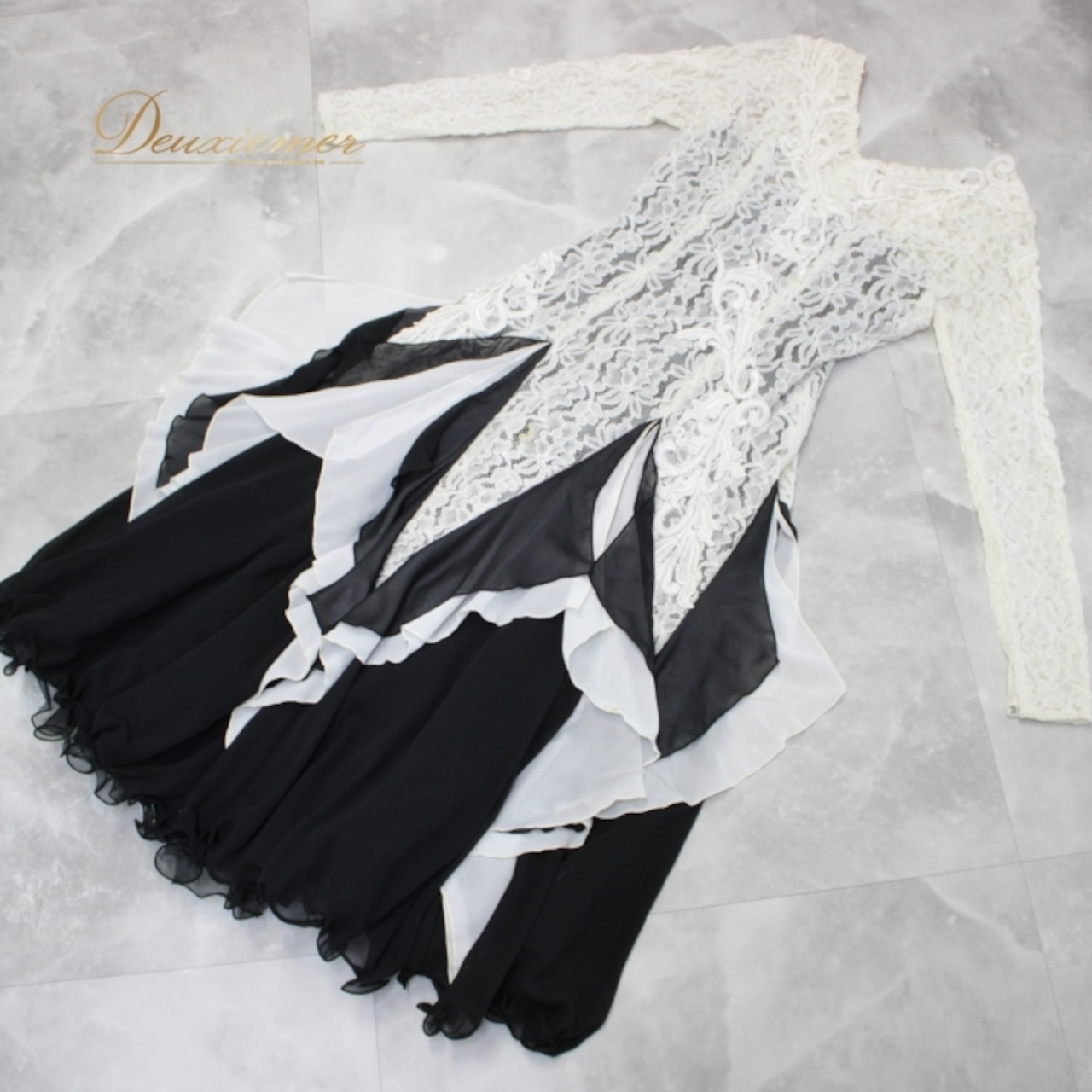 社交ダンス 衣装 スタンダード ドレス ワンピース レッスンウェア パーティ衣装 オールシーズン 白 黒 ホワイト系 ブラック系 大人っぽい 長袖 レース素材 洗練された シック おしゃれ 上品 フォーマル カジュアル スタイル 結婚式 バッグ スカート ルームウェア イベント ダンスパフォーマンス レディース 体型カバー 上下セット