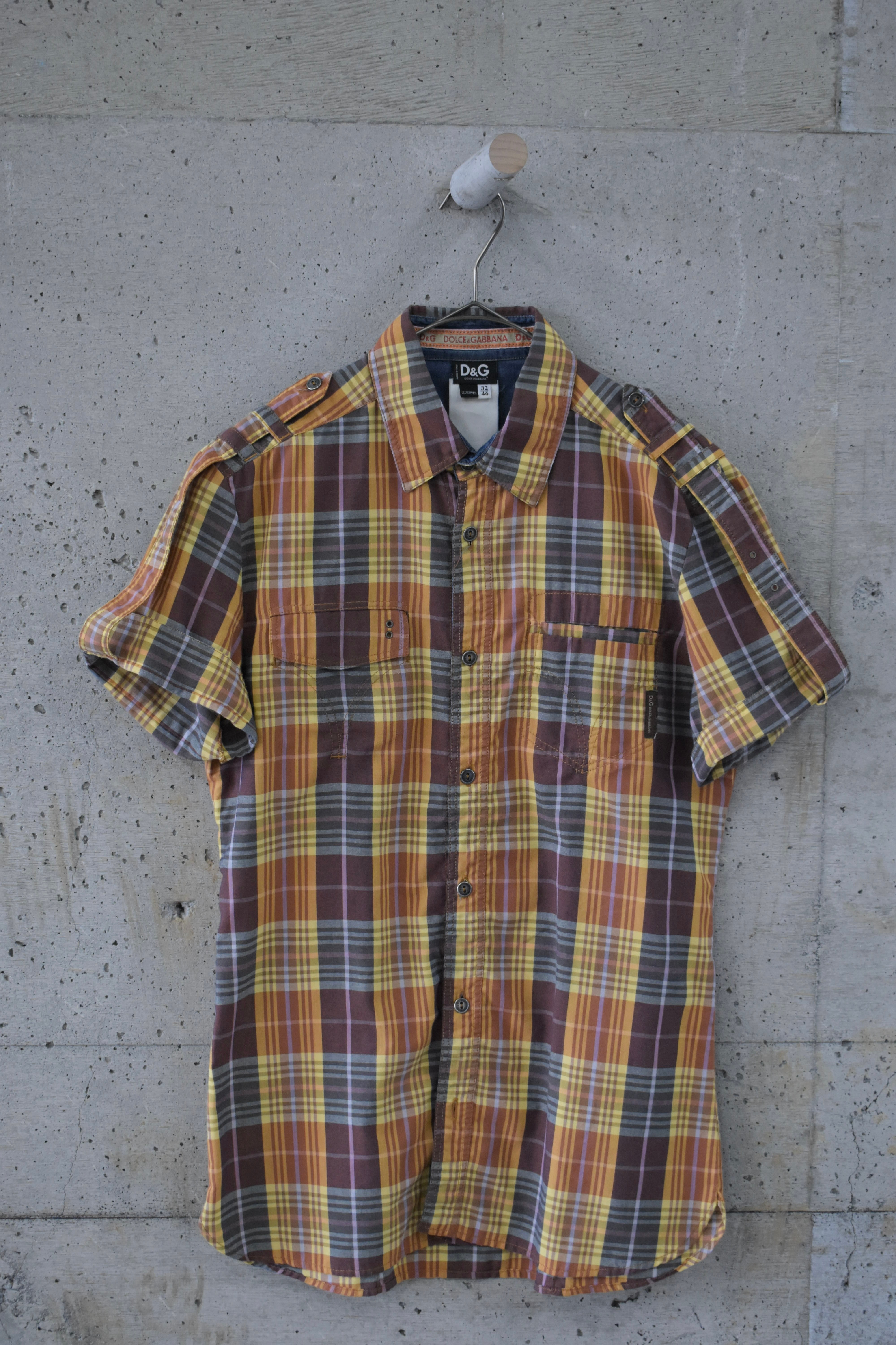 Orange checkered short-sleeved shirt