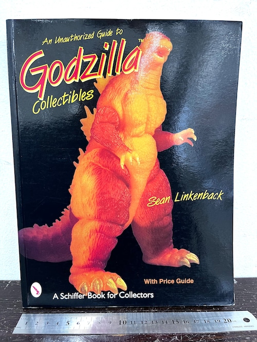 洋書　Godzilla  Collectibles