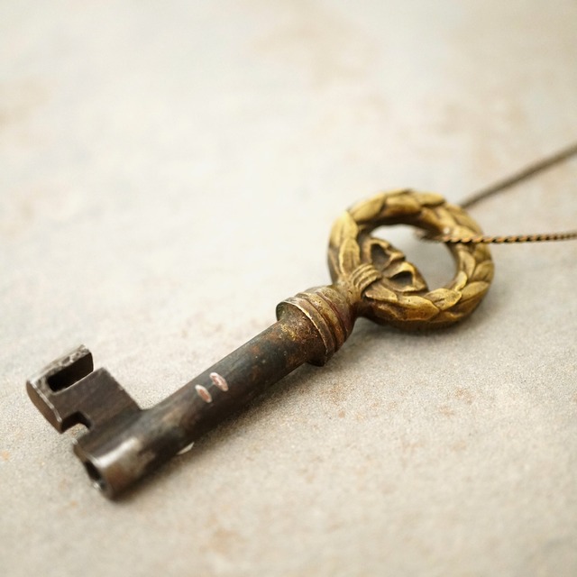 【FRENCH ANTIQUE】KEY CHARM NECKLACE / C