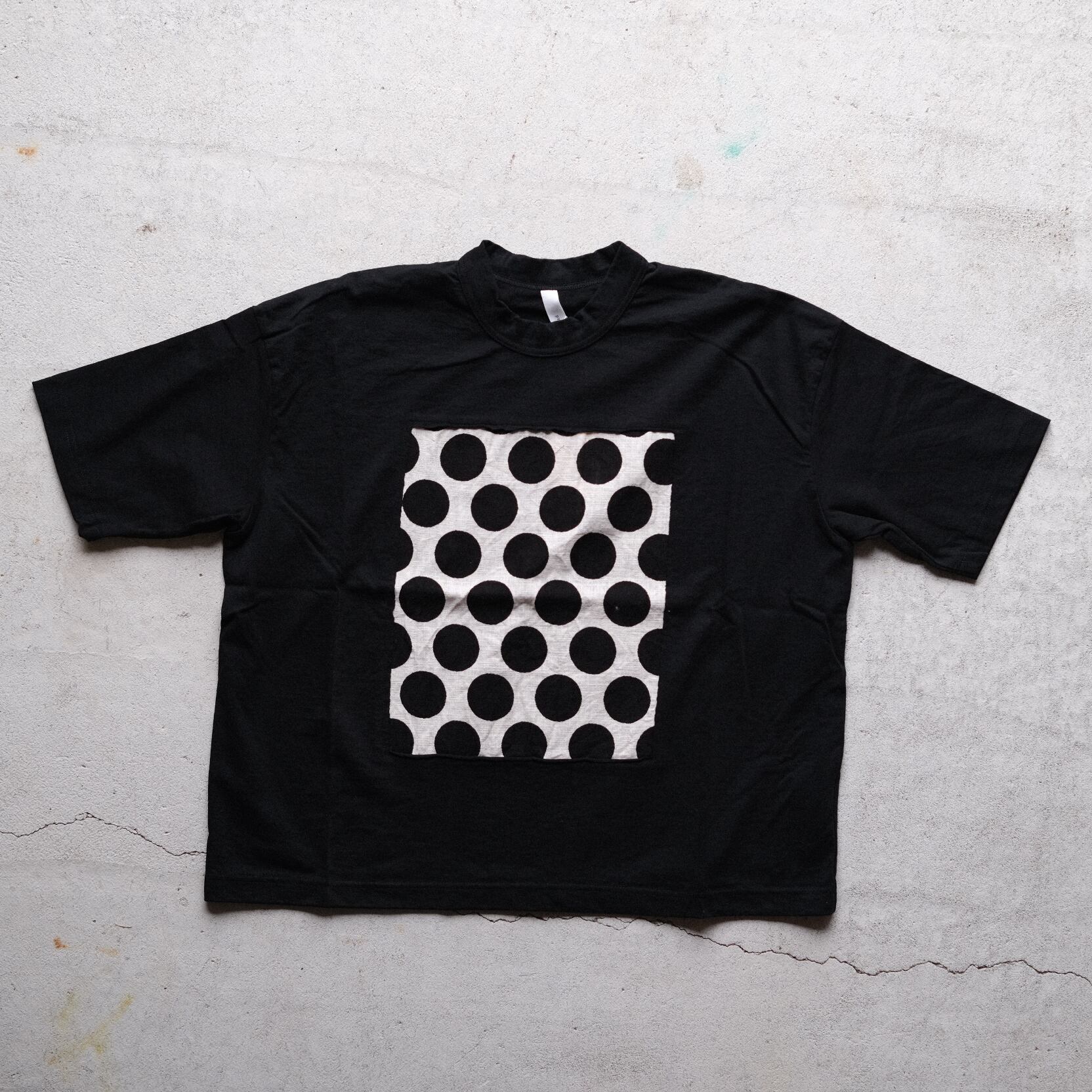 【prit】 17/1空紡天竺×10/1ムラ糸プリント 5分袖フレームTシャツ クロ×ドット