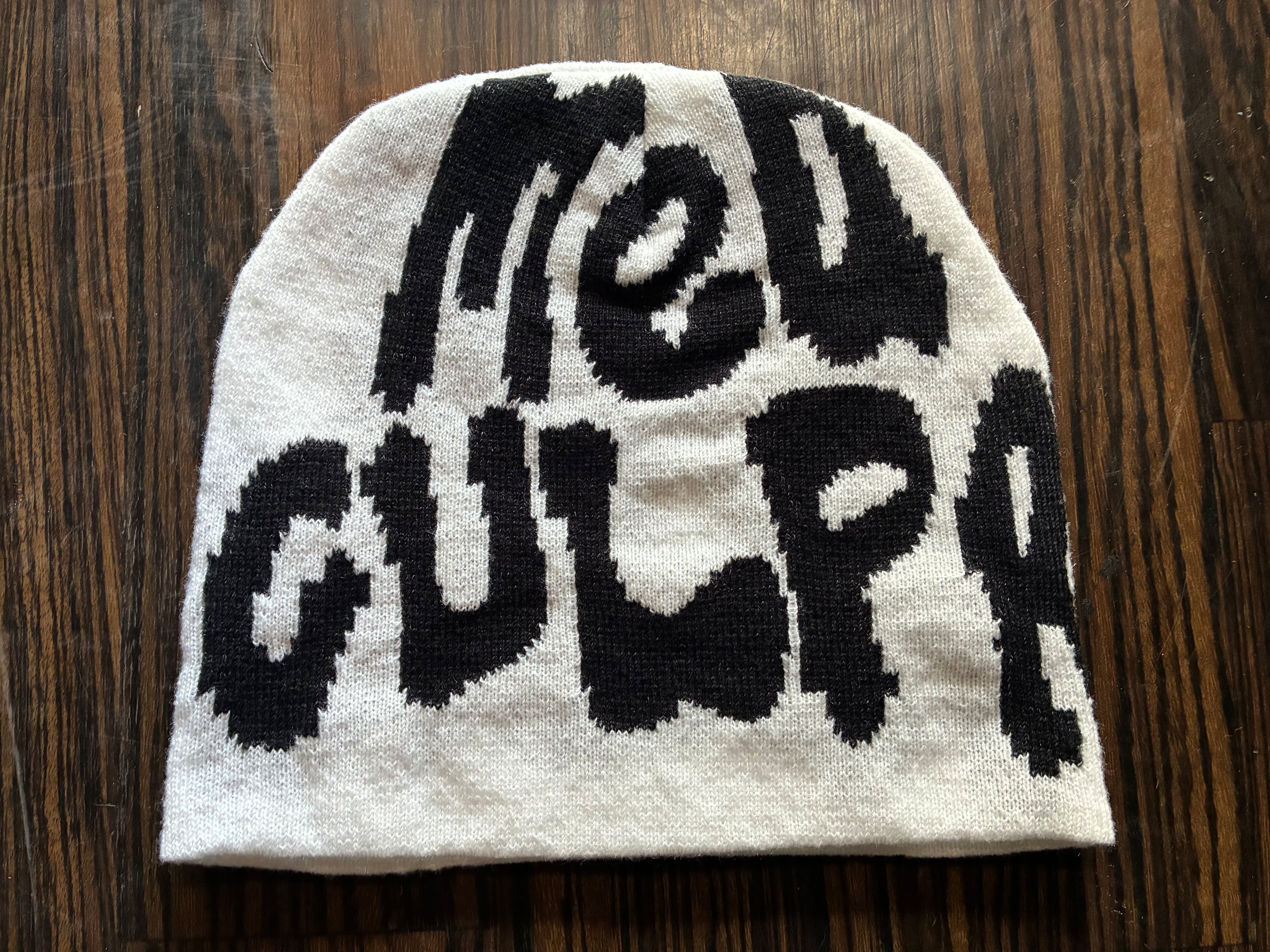 SPIDER BEANIE (BLACK/WHITE) | FANTASTIC