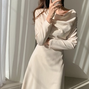 ワンショルダードレス レディース ストラップレス 送料無料 2色 オフショルダー 七分袖 ドレープ ミドル丈 フレアワンピース シャツ ブラウス スリット ボディコンシャス ボタン ボリューム パフ スリーブ 大人可愛い きれいめ シンプル カジュアル 大人 上品 おしゃれ お洒落 こなれ感 ラフ キュート ガーリー ルーズ クール エレガント 存在感 抜け感 黒 ブラック 青 ブルー ストライプ 20代 30代 40代 オフィス ビジネス OL 通勤 学生 通学 デート 着回し 普段使い 韓国 韓国系