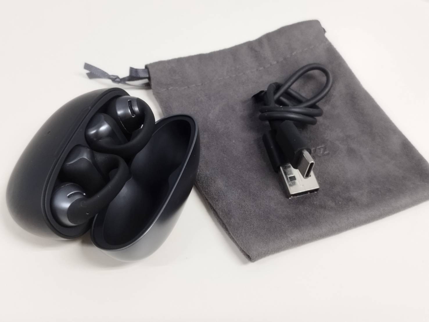 Apple AirPods Max Type-C (A3184) ワイヤレスヘッドホン/ミッドナイト Apple AirPods Max Type-C (A3184) ワイヤレスヘッドホン/ミッドナイト