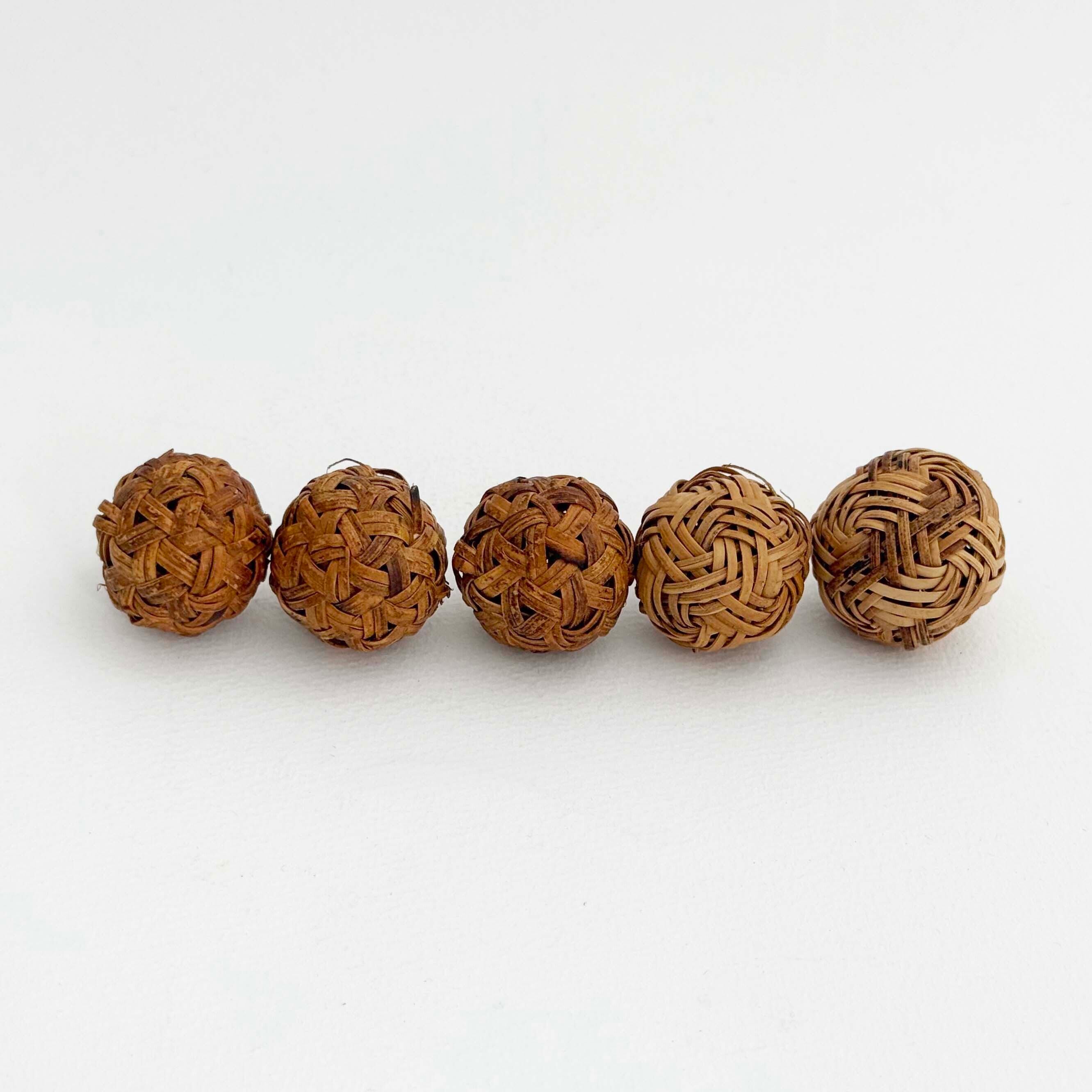 ヴィンテージ猫玉セット(籐の編み込み郷土玩具)