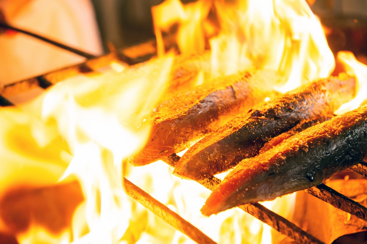 【本場高知】 小さいサイズの藁焼きカツオたたき (3袋)【冷凍】