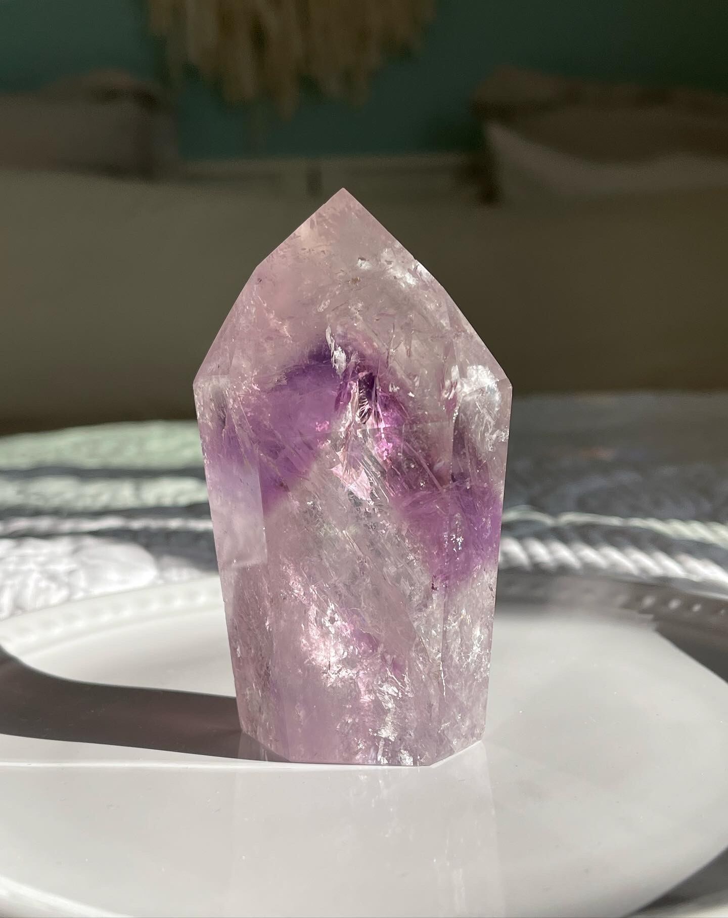 ブラジル産　アメシストファントムポイント