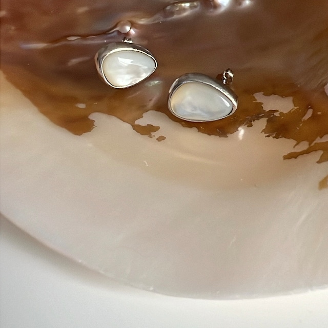 S925 Oval shell pierce (P49-2)