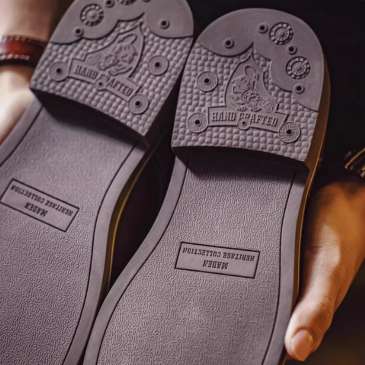 ラウンドトゥレトロダービー  S0112