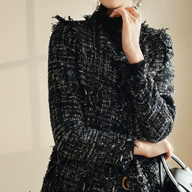 Collarless elegant fringe tweed jacket