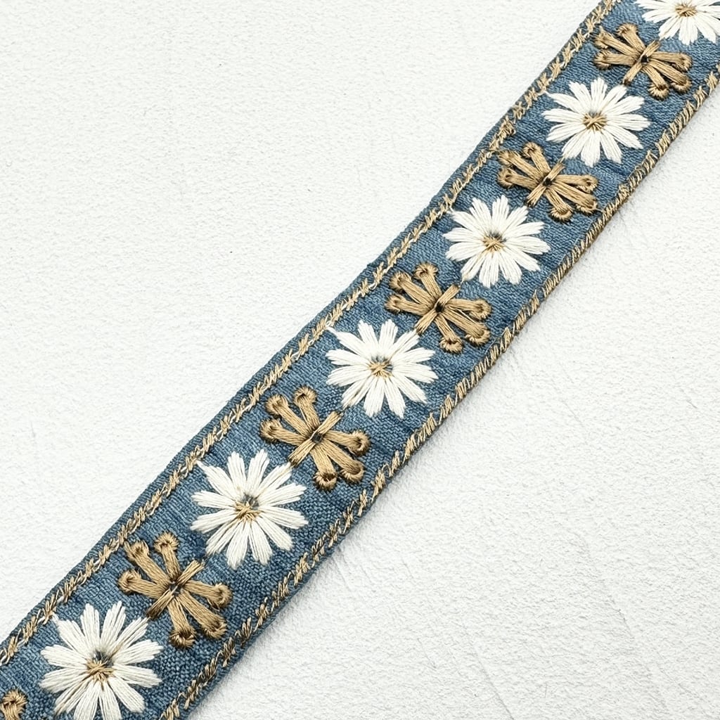 1ロール デイジークロス NEWタイプ [デニムブルー]インド刺繍リボン