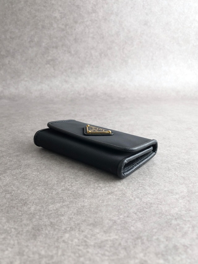 PRADA プラダ キーケース ブラック トライアングルロゴ レザー 6連 1PG222 vintage ヴィンテージ オールド yngsxb