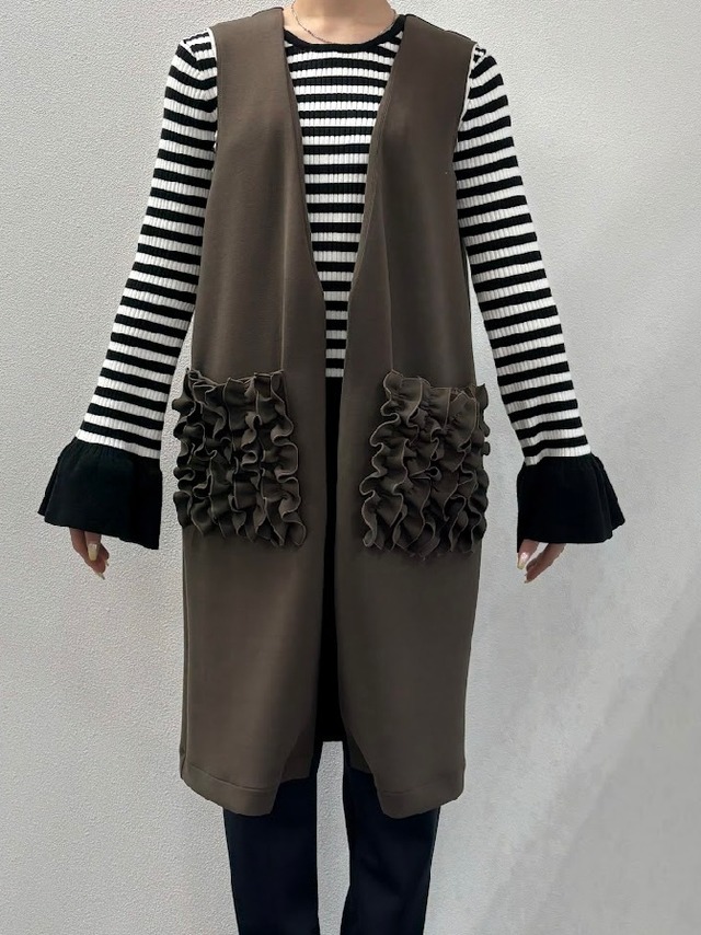 ヴェロフォンナ Re.Verofonna　　フリルポケットジレ