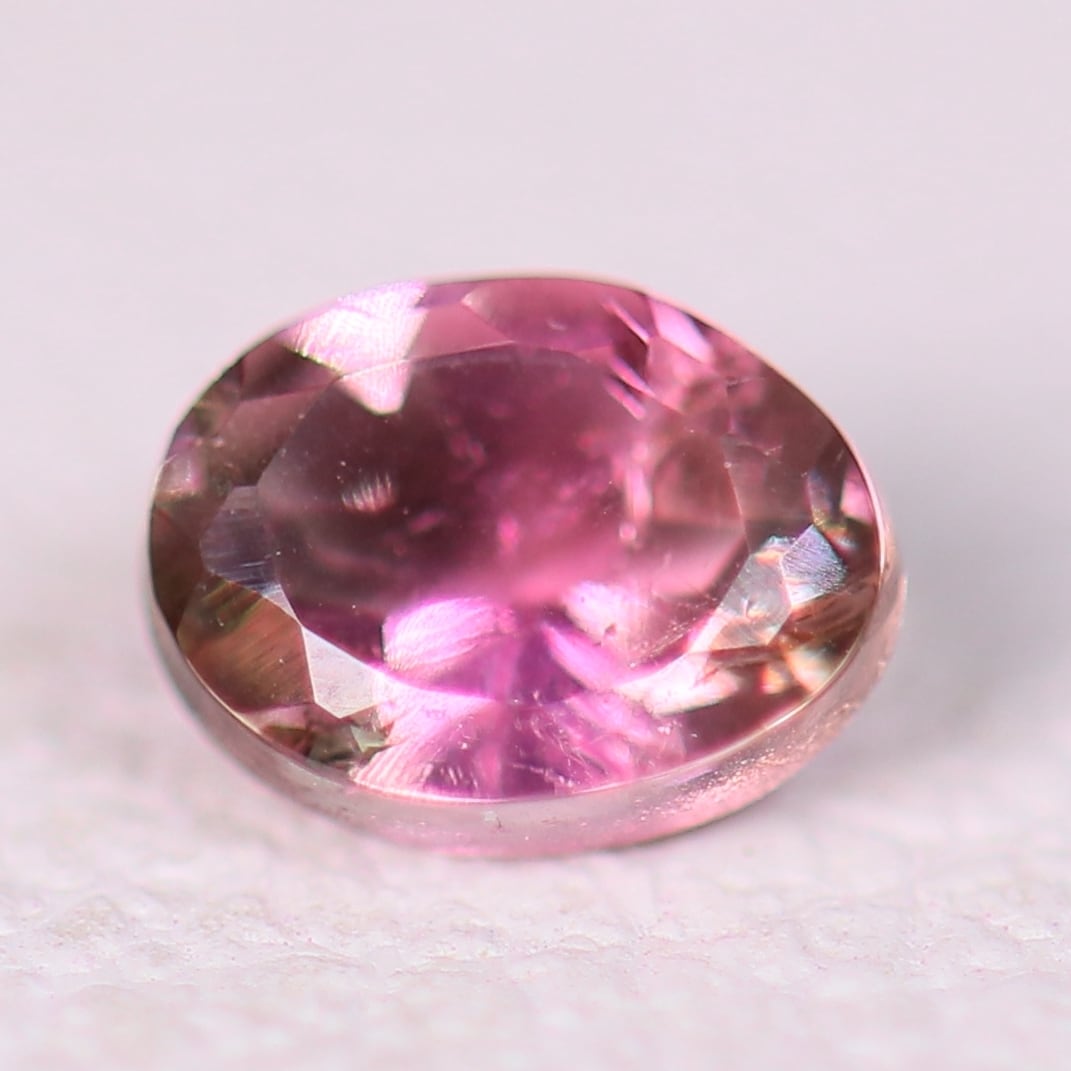 3『天然ユークレース』1.03ct ジンバブエ産 原石 鉱物 鉱石標本