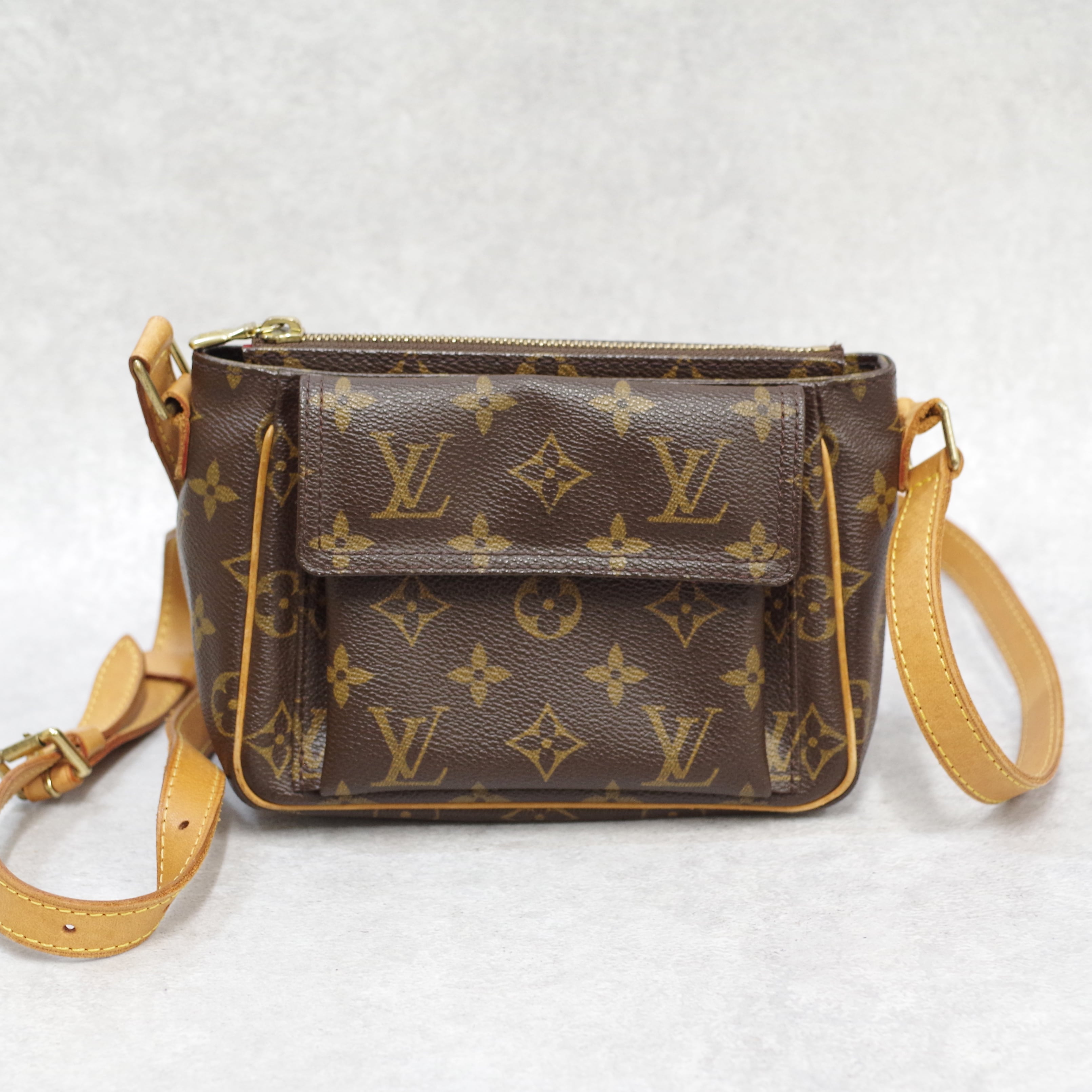 LOUIS VUITTON ルイ・ヴィトン モノグラム ヴィバシテ PM ショルダー