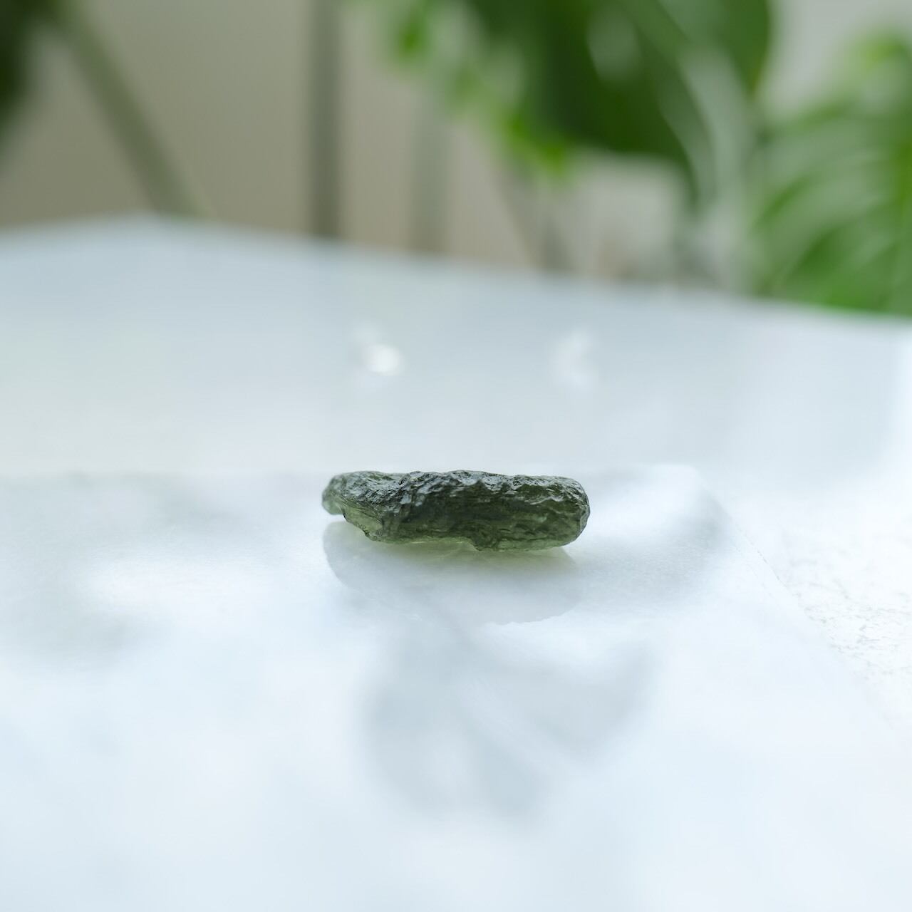 極希少 モルダバイト 原石【本来の使命と魂の流れへと導く、宇宙意識覚醒の聖石】