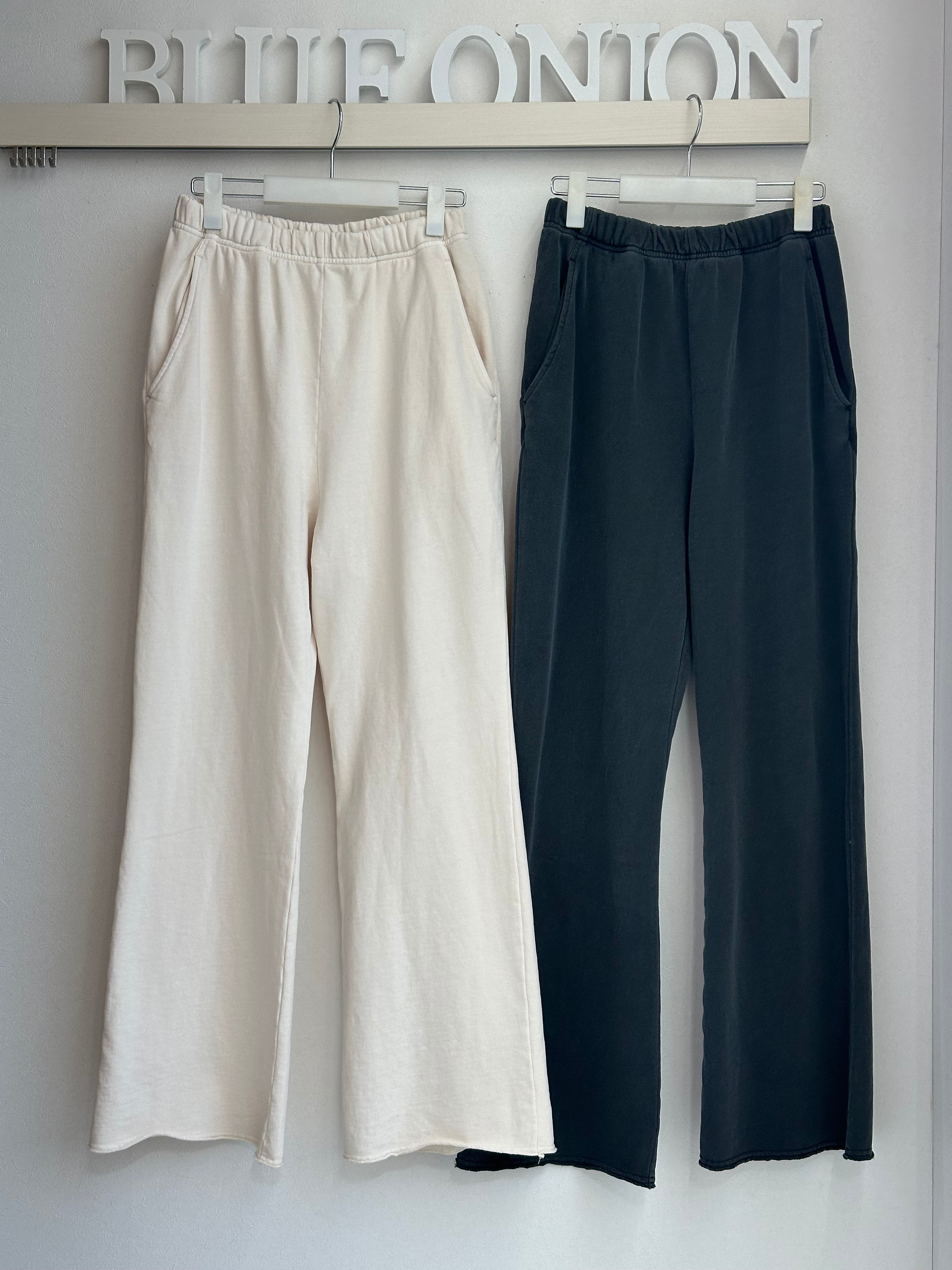 cloche / hwyl | BlueOnion