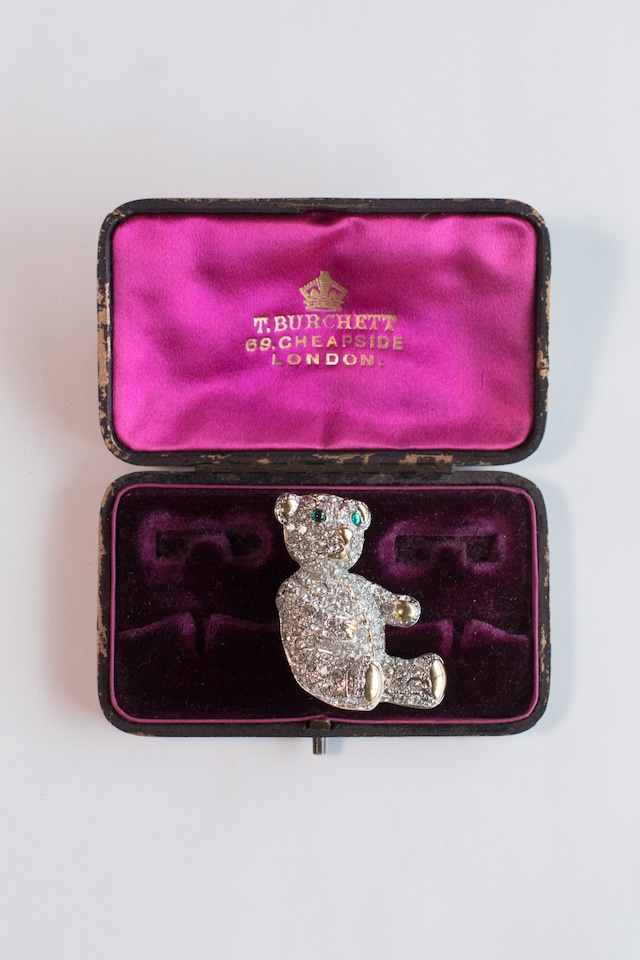 【Run Rabbit Run Vintage】Crystal bear brooch