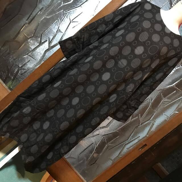 マライカ コットンドットジャガードバルーンワンピース グレー