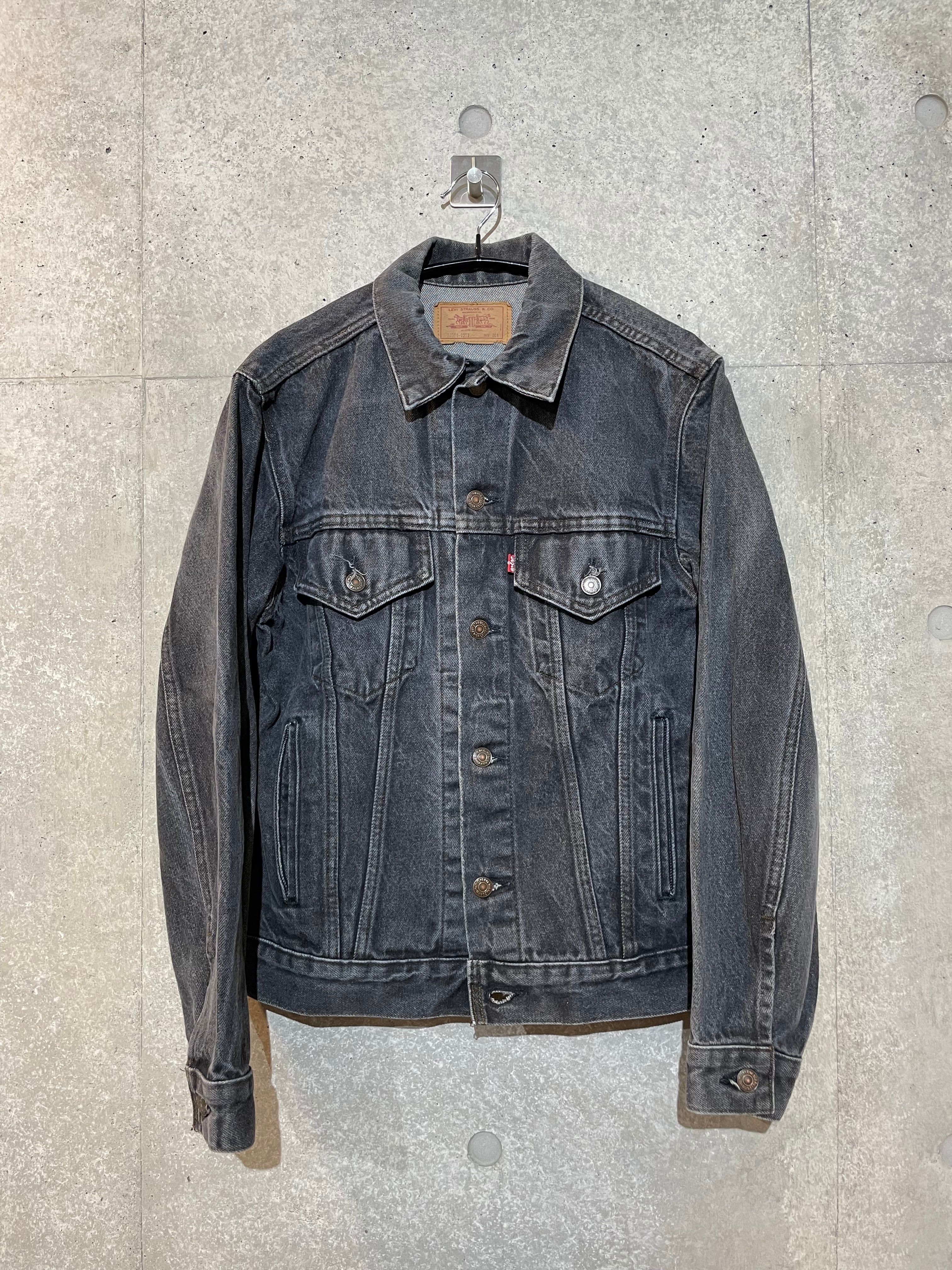 Levi's 70506 先染めブラック DENIM JACKET 44R