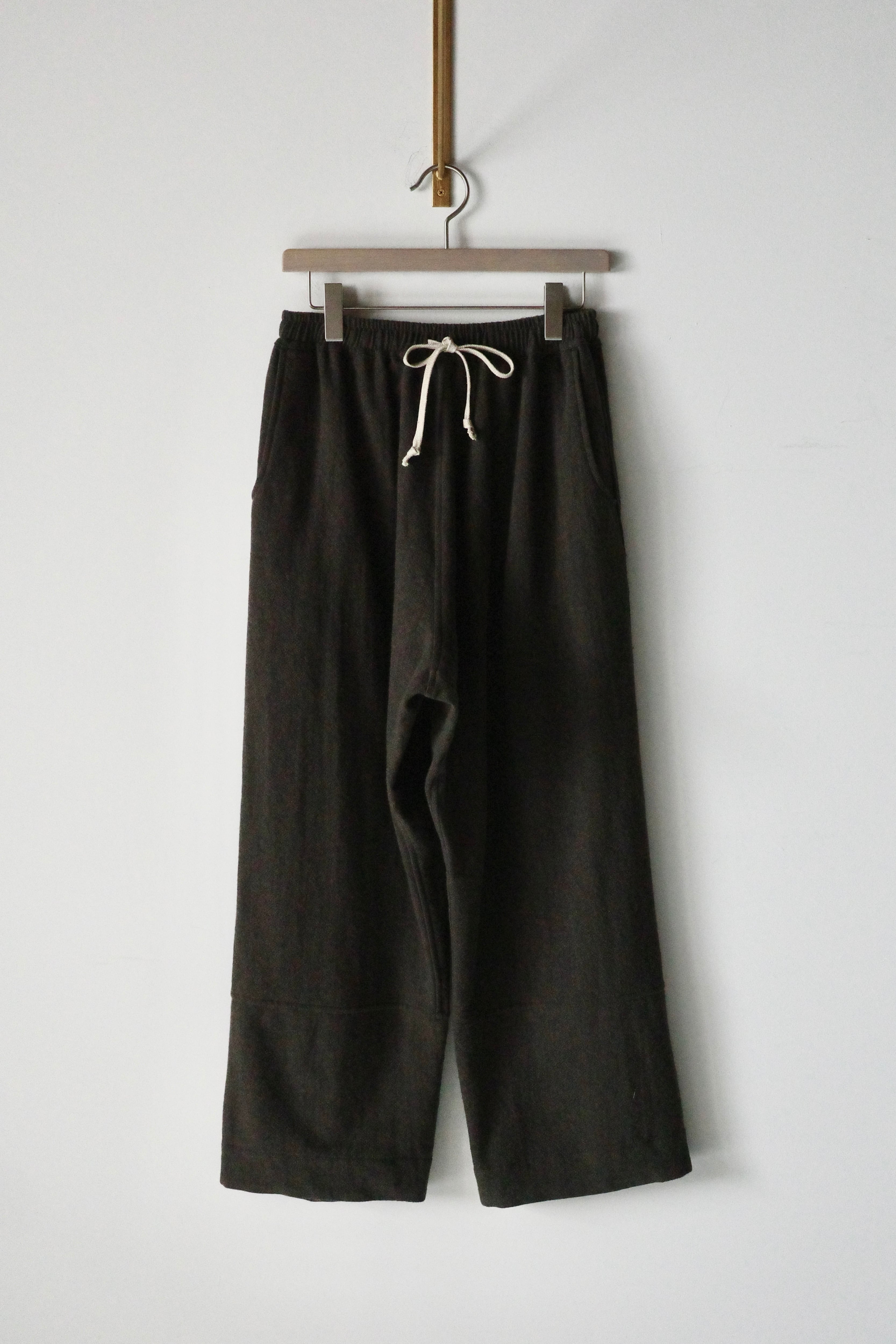 O project【PLAIN TROUSERS - CASHMERE BLEND FLANNEL -STEEL-】