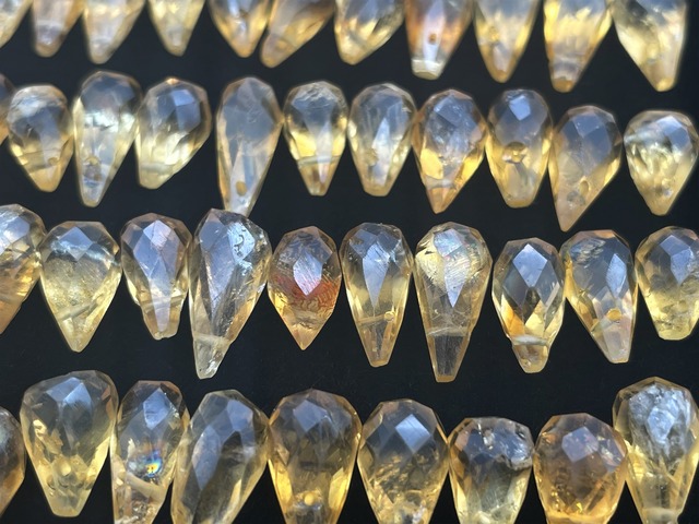 ハンドメイドビーズ素材セット（アンバー）