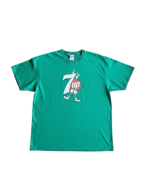 7UP tee