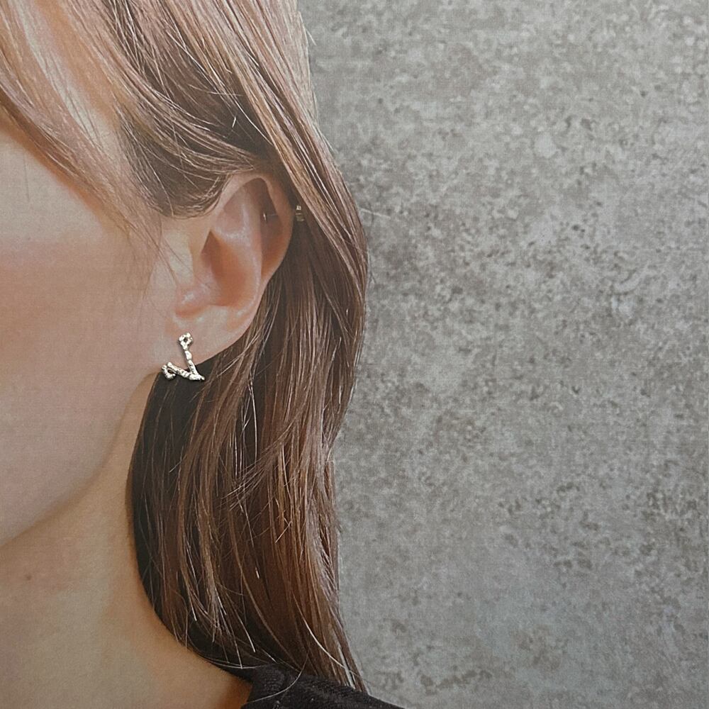 12星座・魚座のピアス(片耳)【Constellations pierce -Pisces 12星座・魚座のピアス(片耳)【Constellations pierce -Pisces