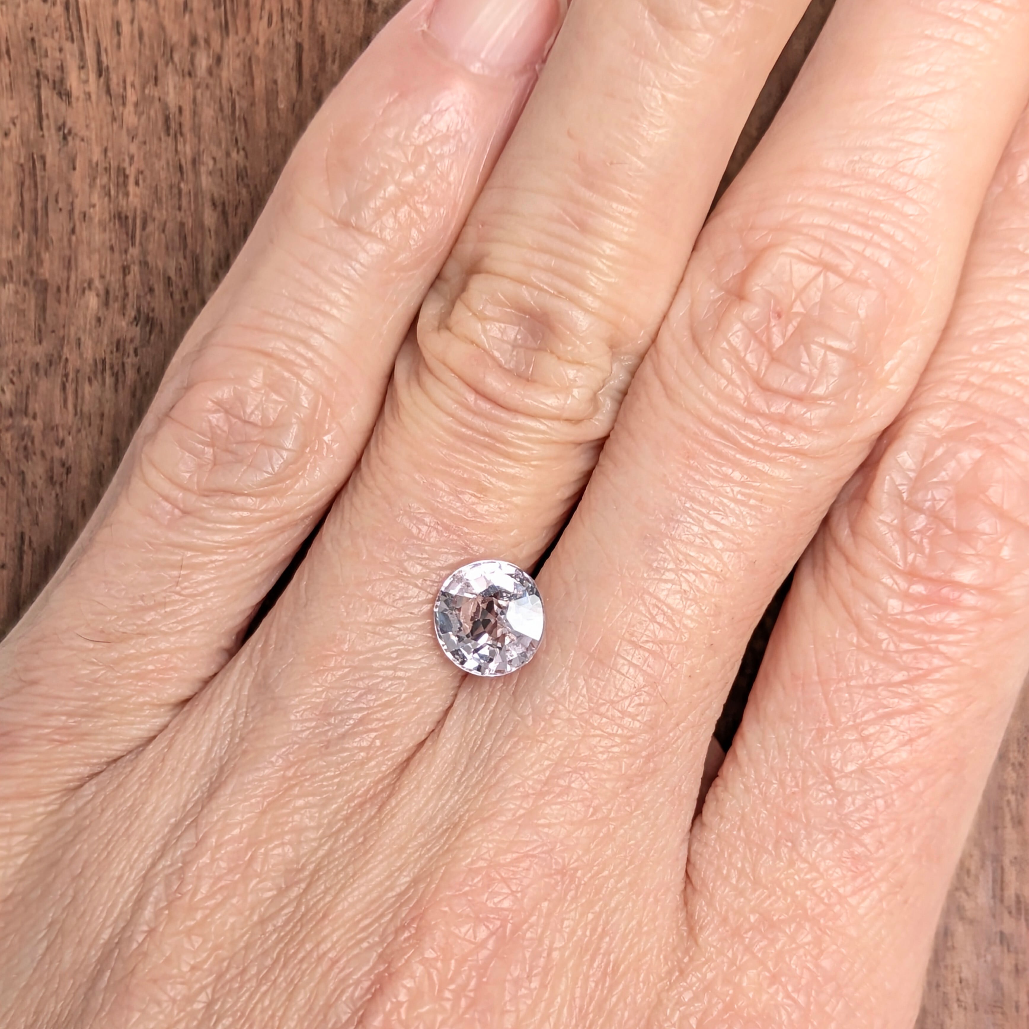 ピンクスピネルルース ミャンマー・モゴック産【1.64ct】PRO208335