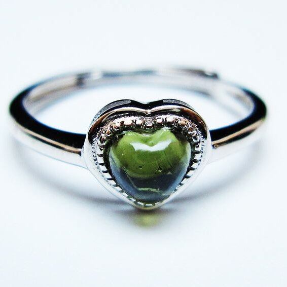 モルダバイト リング モルダウ石 指輪 ハート フリーサイズ 13号 一点物 メール便可 [M便 1/20] 199-585