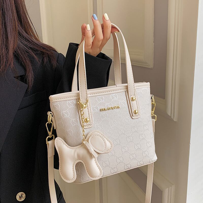 サマーレッド 夏物 トートバッグ メッセンジャーバッグ 手作りハンドバック22893845666