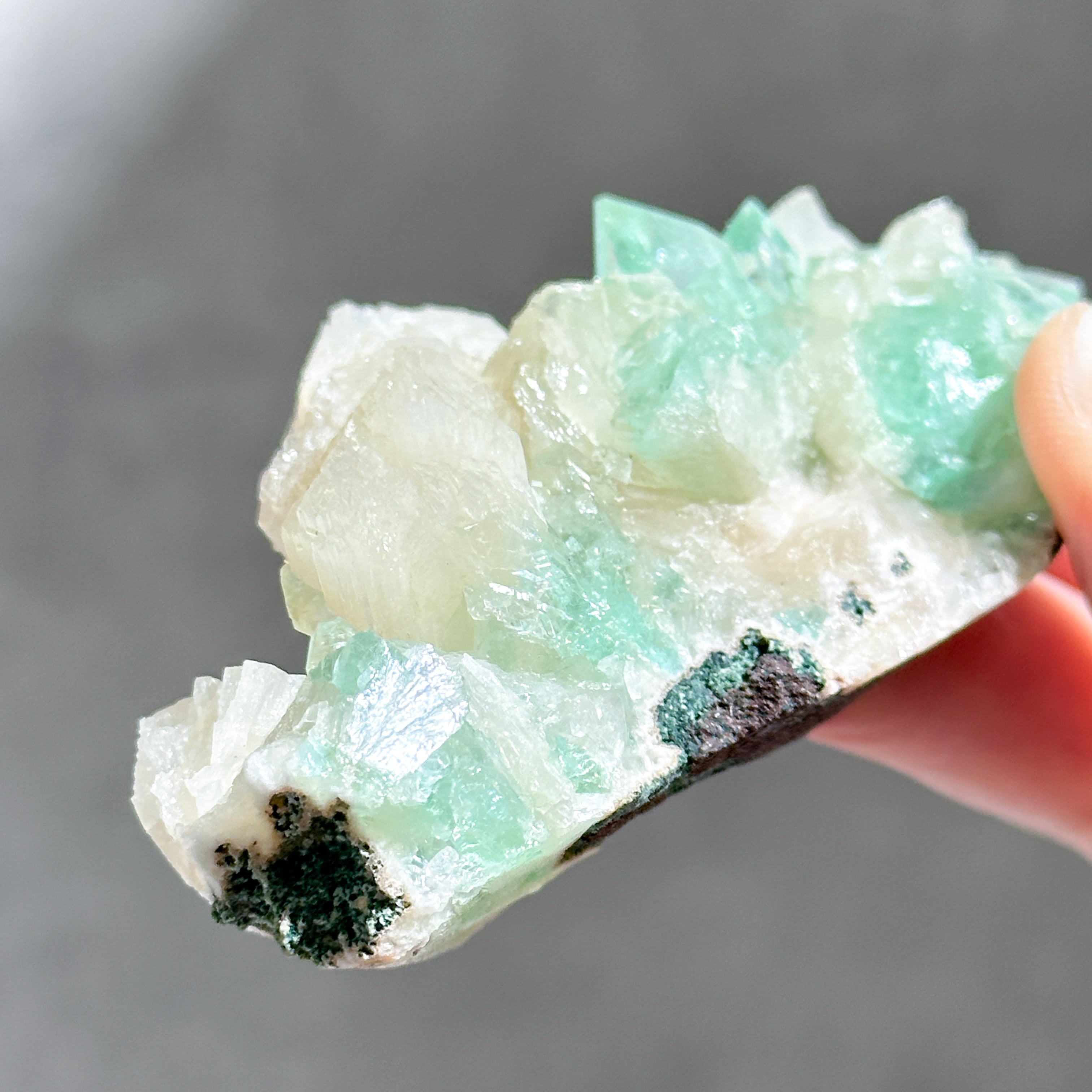 グリーンアポフィライト＆スティルバイト 83◇ Green Apophyllite