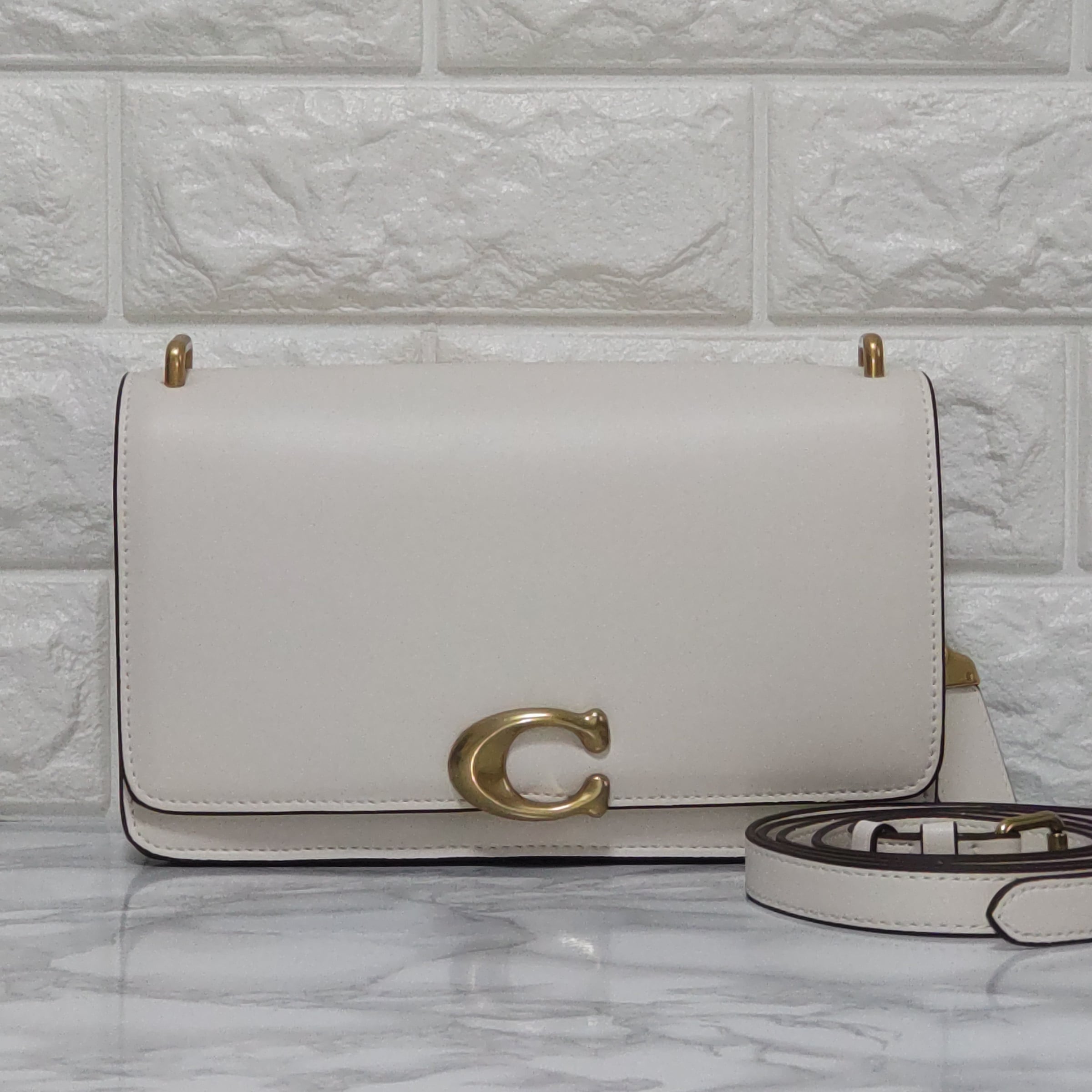 COACH コーチ ショルダーバッグ 新作 バンディット ショルダー バッグ  