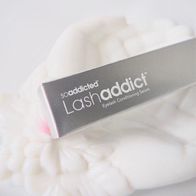 Lash addict