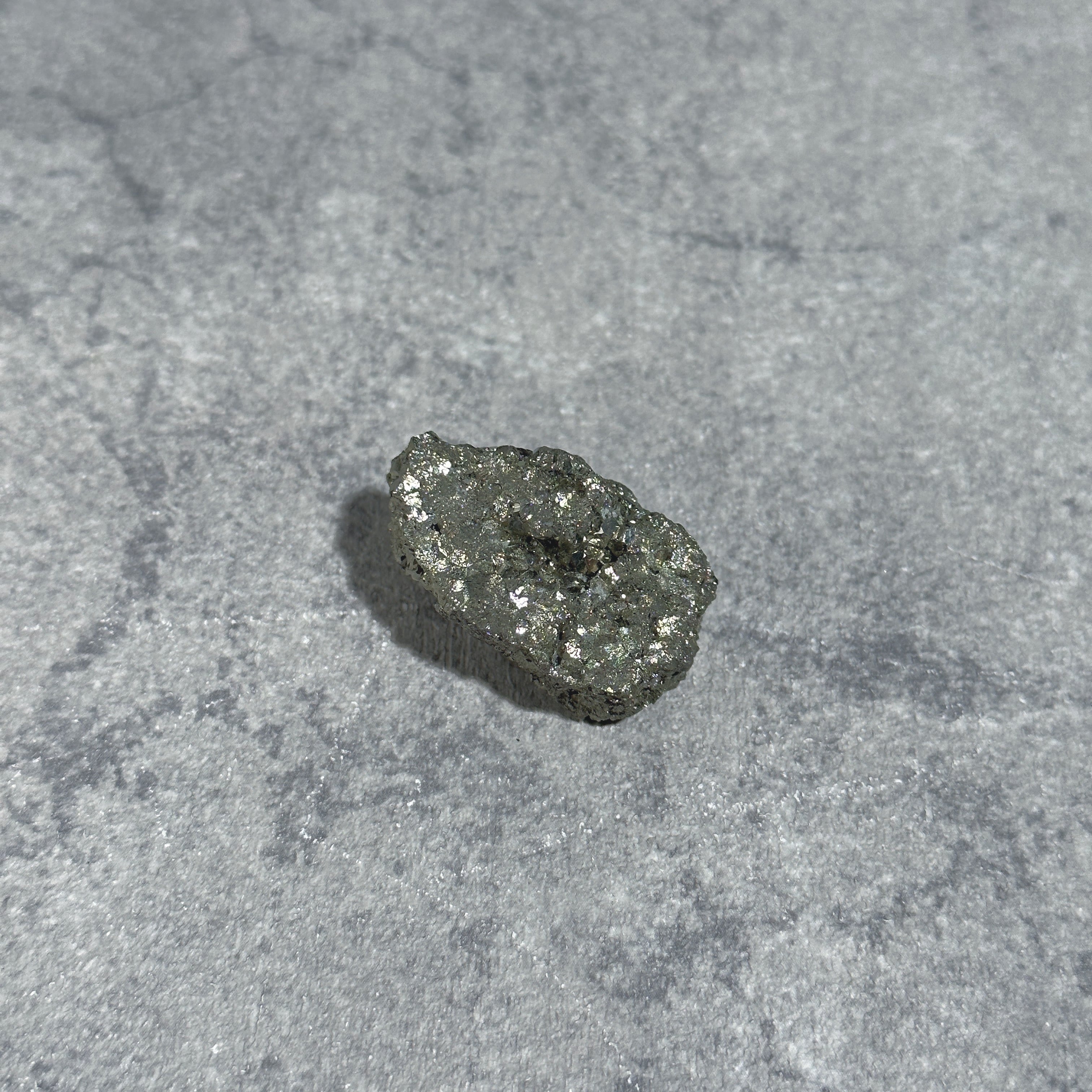 パイライト　パワーストーン　鉱物　インテリア パイライト 原石33◇Pyrite◇天然石・鉱物・パワーストーン