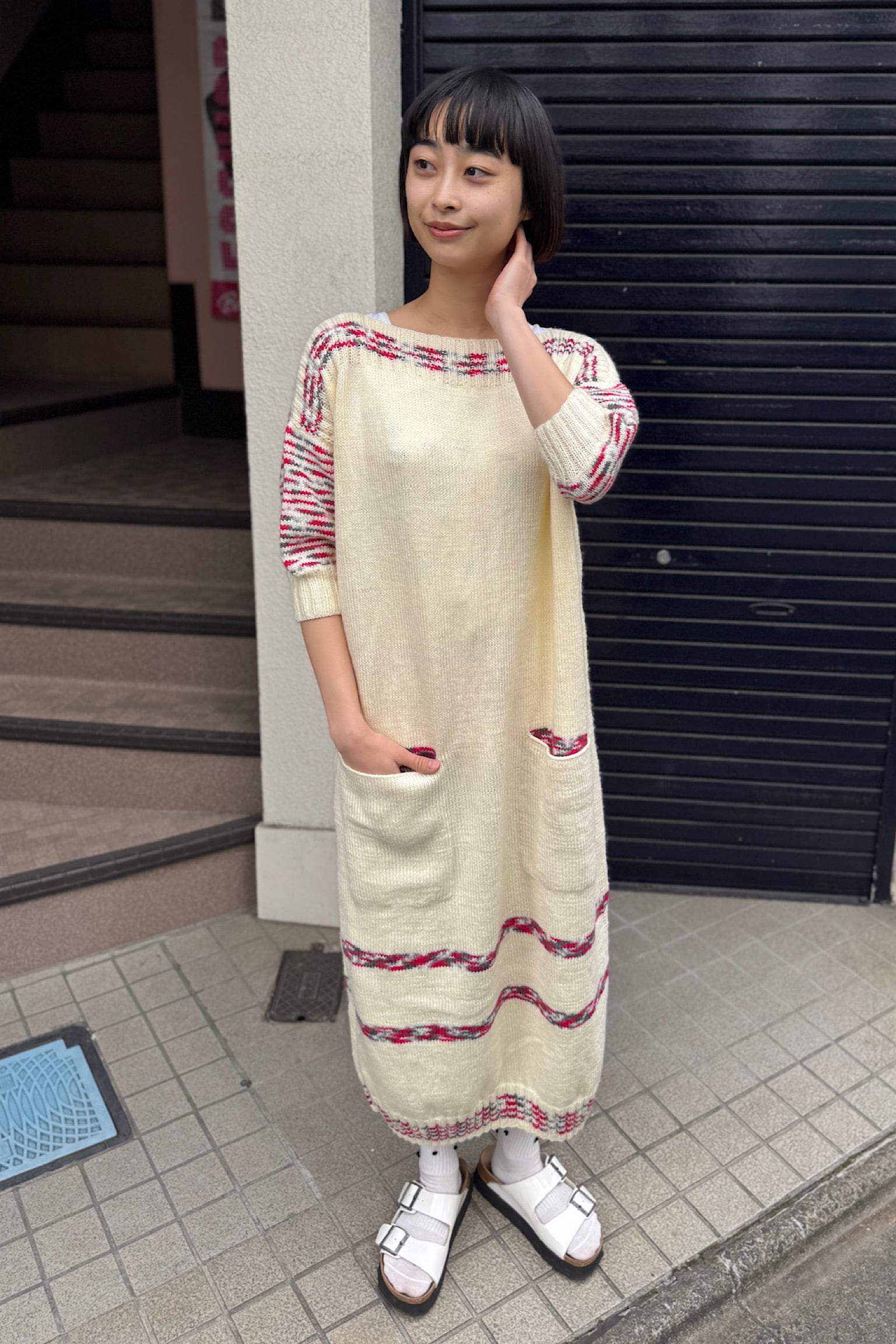 オフショルダーハンドメイドニットドレス