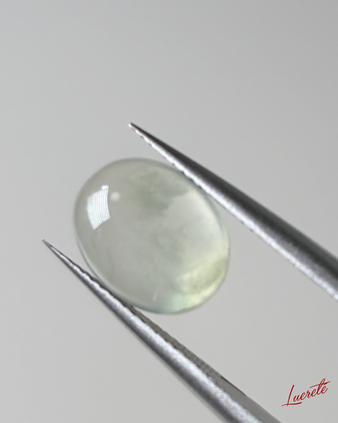 Natural Prehnite 2.8ct Loose Gemstone|天然プレナイト 2.8ct ルース【LE-0050】