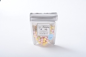 【Humming Dog】さくさくぼーろ ミックス　北海道産の馬鈴薯でん粉を使用したボーロです。バナナ・りんご・トマトの３種類の味わいがお楽しみいただけます。子犬から老犬まで幅広くお召し上がりいただけます。