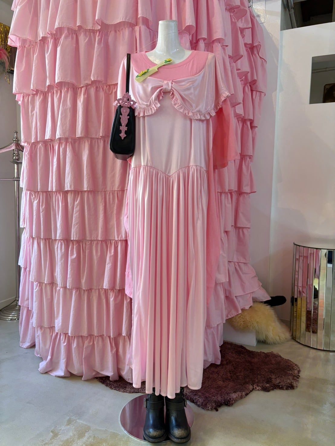 Ashley WILLIAMS t-shirt gown