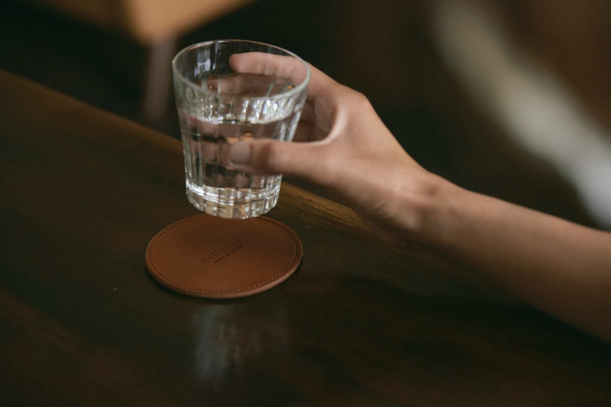 レザーコースター】本革のコースター ドリンク用 花瓶置き | Bellezza