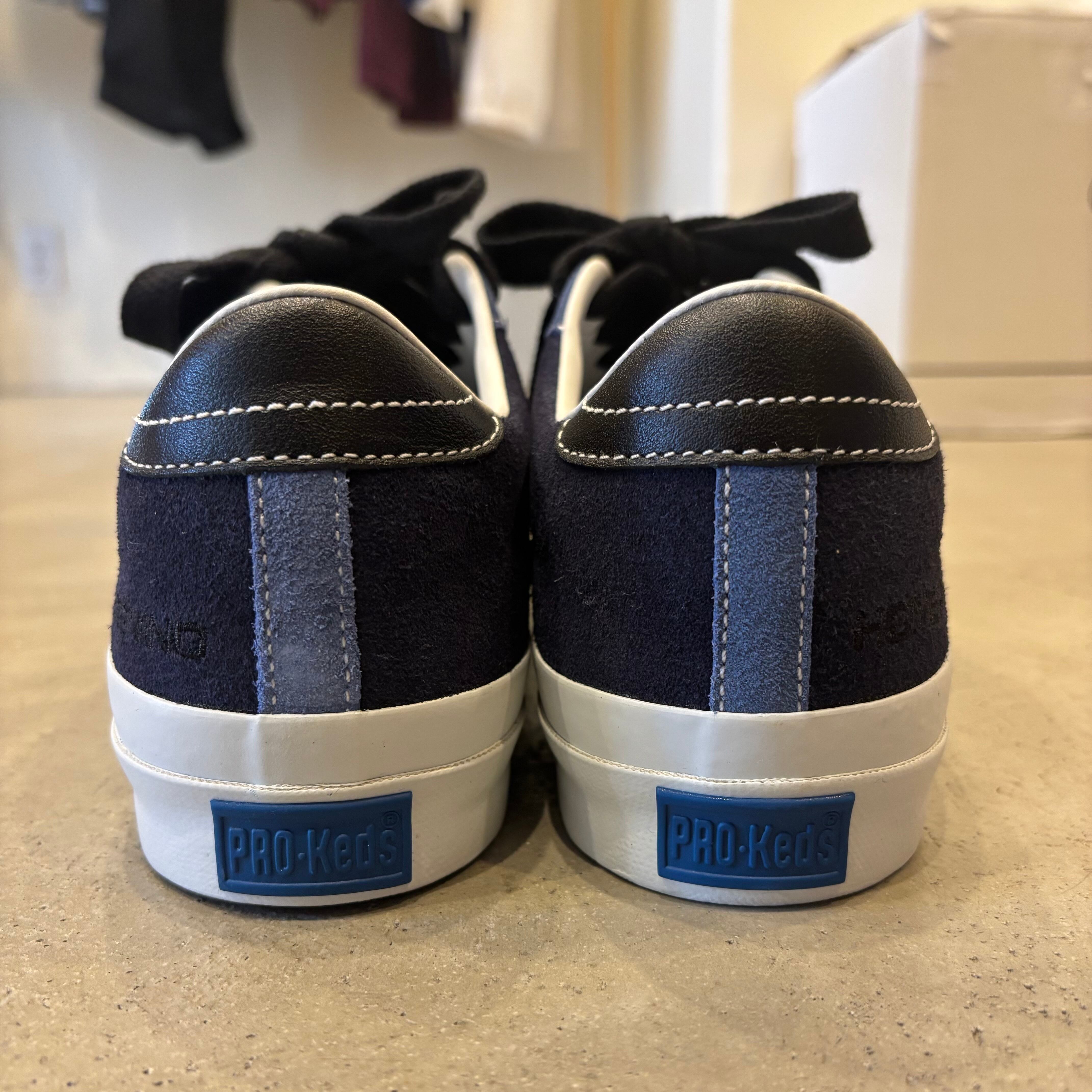 靴 HOMBRE NINO PRO-Keds  PLUS SUEDE LO HOMBRE NINO PRO-Keds ROYAL PLUS SUEDE LO - メルカリ