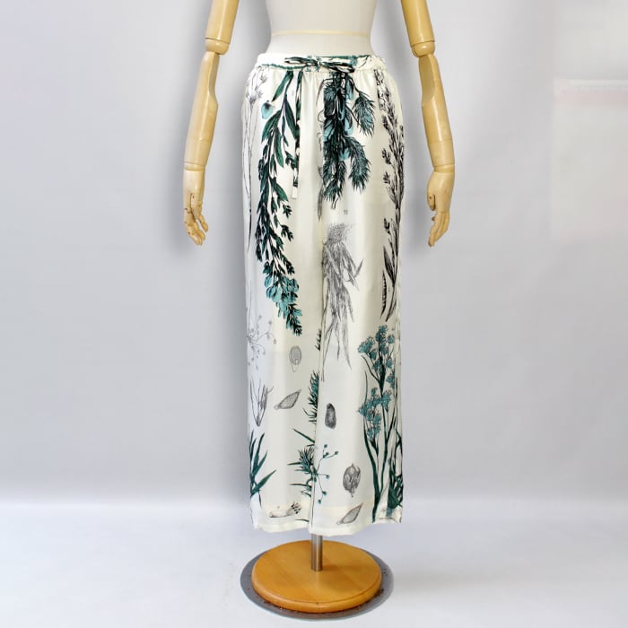 MANIPURI マニプリ POLYESTER パンツ manipuri マニプリ ロングパンツ ボタニカル 0161416001 2026春夏新作