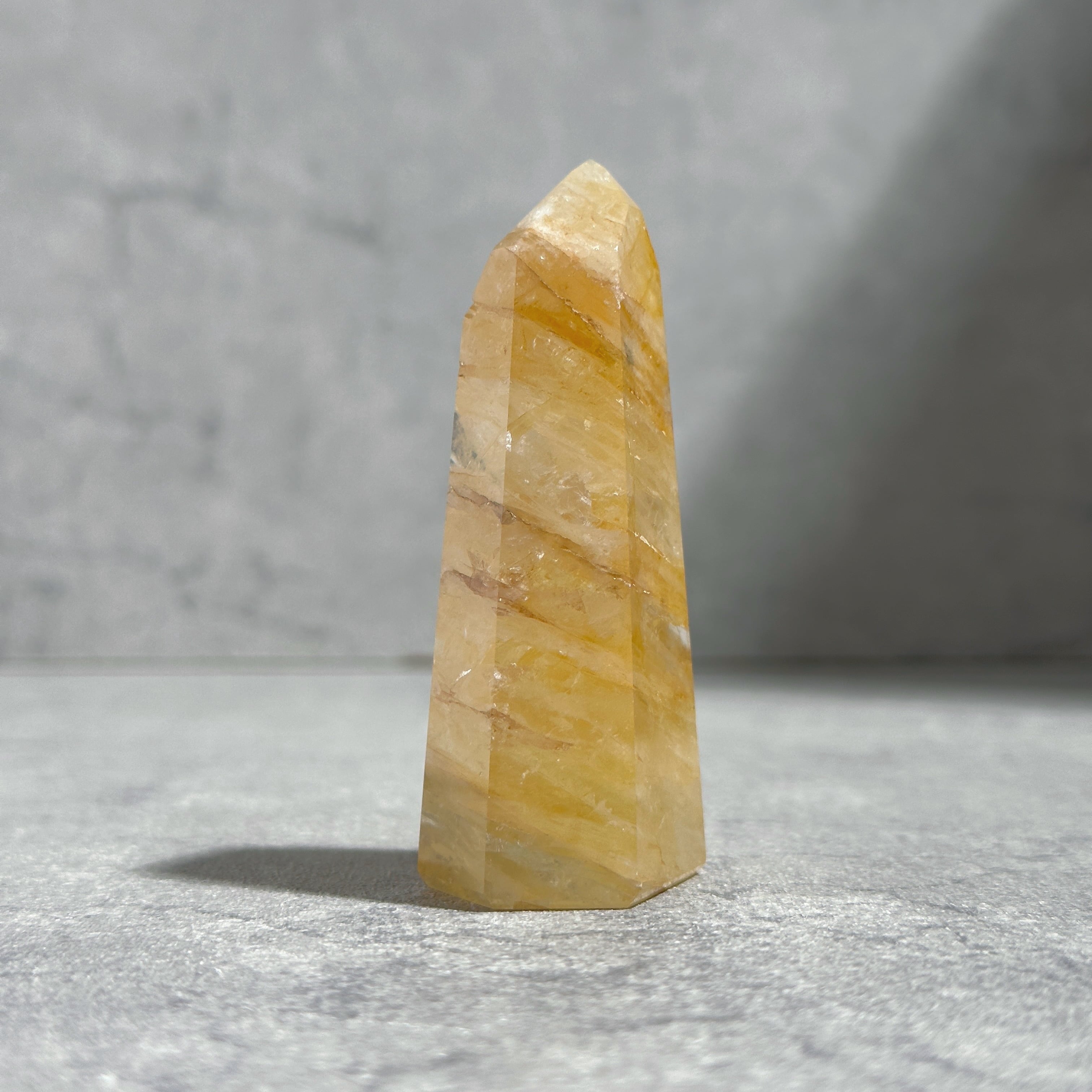 透明感◎ゴールデンヒーラー タワー型53◇ Golden Healer ◇天然石
