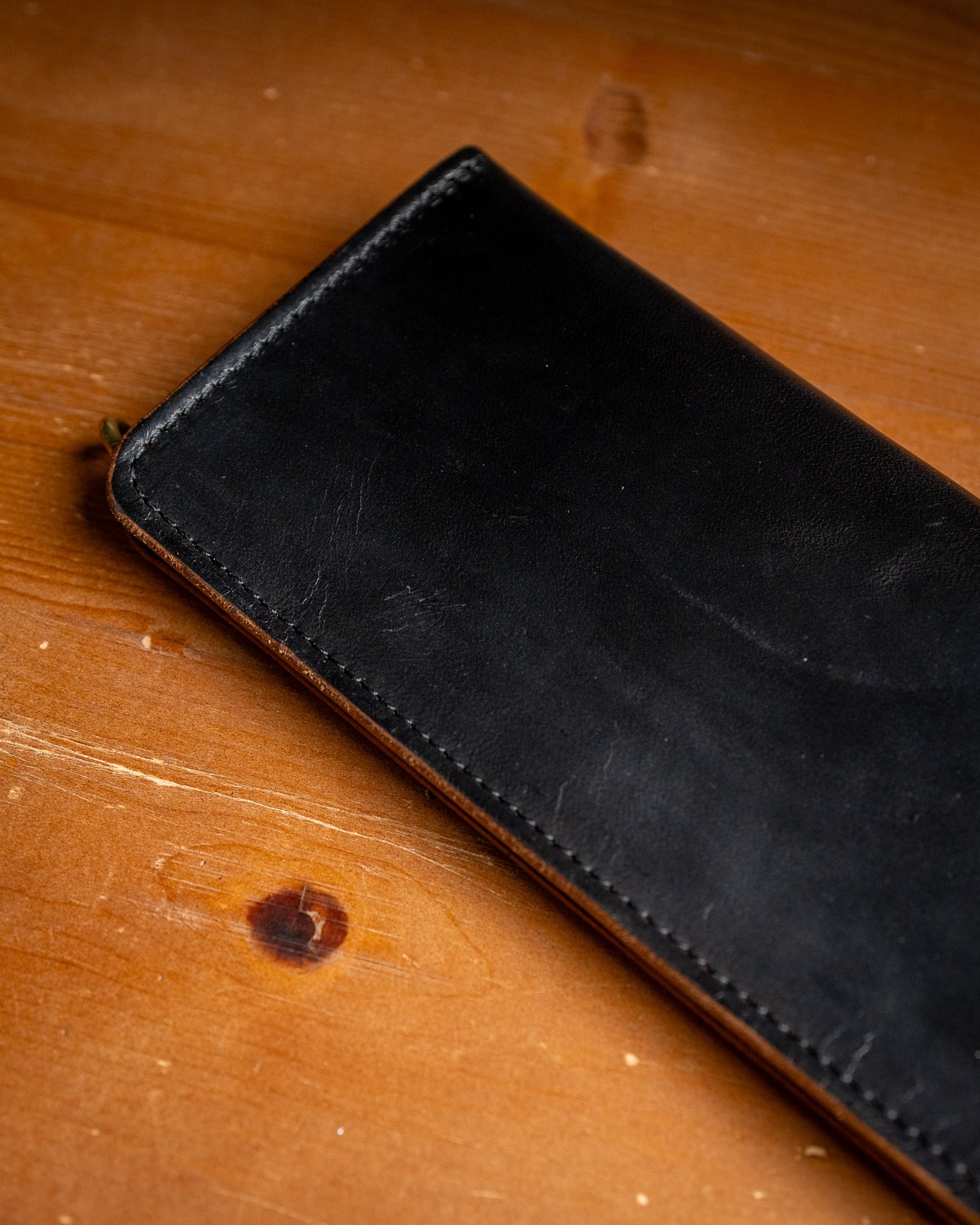 Additive and Line】Tracker Wallet TW-003 Maryam Horse Butt 2層 Additive and Line】Tracker Wallet TW-003 Maryam Horse Butt 2層