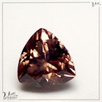 カメレオンジルコン　1.74ct　V197