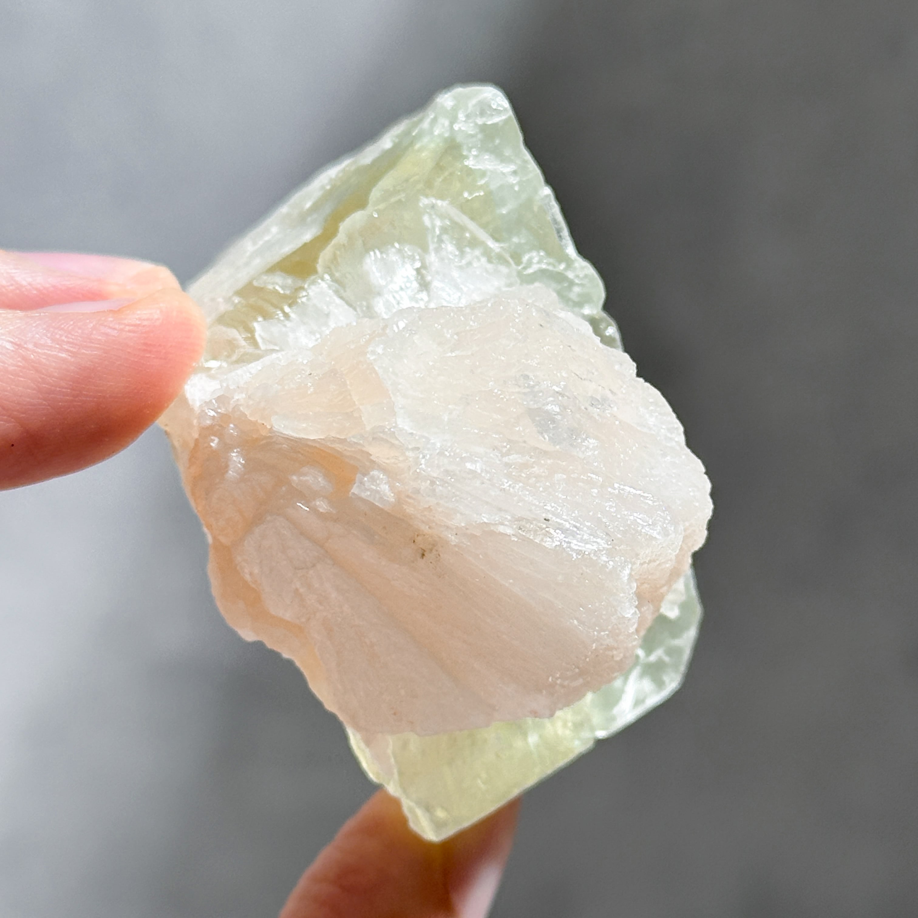 グリーンアポフィライト＆スティルバイト 原石 04 ◇ Green